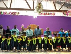 Wisuda Perdana TK PAUD YPPGI Maranatha Idakebo Dogiyai