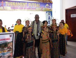 Pelaksana Tugas Bupati John Rettob Tutup Turnamen Futsal Memperebutkan Komodo Cup 1 Mimika