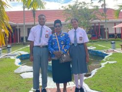 Penjabat Gubernur Ribka Haluk Lepas Dua Siswa Duta Papua Tengah Jadi Anggota Paskibraka Nasional di Istana Negara