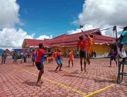 Turnamen Bola Voli Sebagai Ajang Pembinaan dan Penjaringan Atlit Muda Potensial di Kabupaten Deiyai