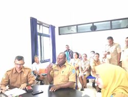 Kepala Dinas Gustaf Griapon Gelar Rapat Internal Paparkan Gagasan Proyek Perubahan di Lingkup Dinas Kominfo Kabupaten Jayapura