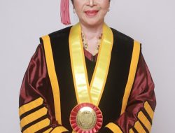 Katharina Rustipa Pukan Dikukuhkan Jadi Profesor Linguistik Unisbank Semarang