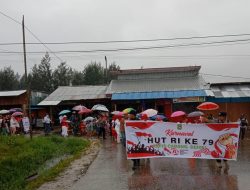 Keluarga Besar Sekolah Yapis Deiyai Gelar Karnaval Dalam Rangka HUT ke-79 Republik Indonesia