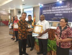 Dinas Kominfo Kabupaten Jayapura Terima Penghargaan dari Balai Bahasa Provinsi Papua