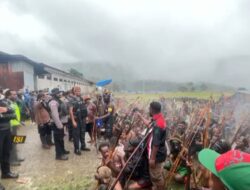 Dandim Justus Tepis Foto Keterlibatan Kodim dan Polres yang Berujung Perang Antar Pendukung Paslon