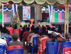 Penjabat Bupati Paniai Pigome Apresiasi Pendeta Esra Soru Sampaikan Firman Tuhan di Enarotali