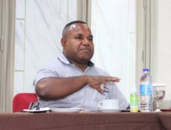 Kepala Bappeda Imanuel Gurik Respon Keluhan Mahasiswa Asal Tolikara Kota Studi Jayapura