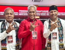 Benhur Tomi Mano dan Constant Karma, Duet Calon Pemimpin Papua yang Melangkah Beralas Doa