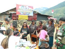 Aksi Pengobatan dan Pemberian Makanan Bergizi Kepada Warga Distrik Ilu, Kabupaten Puncak Jaya