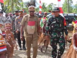 Kodim Mimika Gelar Upacara Pembukaan TMMD Reguler ke-124 di Kampung Pigapu, Distrik Iwaka
