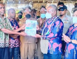 Bupati Jayapura Mathius Awoitauw Apresiasi Masyarakat Adat Kisi