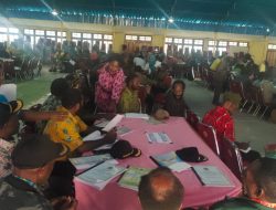 Kepala Dinas PMK Dogiyai Damiana Tekege: Puluhan Kepala Kampung Belum Bisa Baca dan Tulis