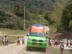 Para Siswa dan Guru di Dogiyai Mulai Nikmati Mobil Keliling Bantuan Perpustakaan Nasional