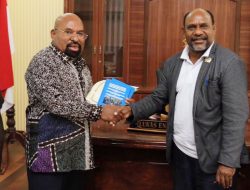 Bupati Lanny Jaya Befa Yigibalom Didesak Minta Maaf kepada Gubernur Papua