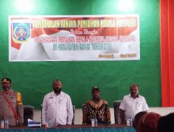 Dinas PMK Paniai Gelar Bimtek Menjelang Pilkades Serentak Akhir Juni