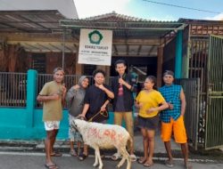 Polda Jawa Barat Serahkan 4 Ekor Domba kepada Pelajar dan Mahasiswa asal Papua di Jawa Barat