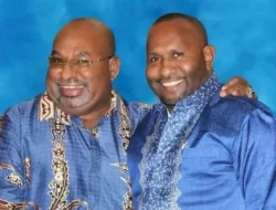 Gubernur Lukas Enembe dan Bupati Ricky Ham Pagawak Diminta Saling Memaafkan Sebagai Kader Gereja