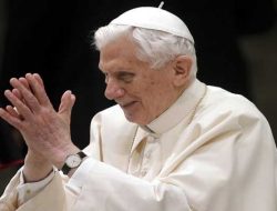 Kabar Duka untuk Umat Katolik Sedunia: Paus Emeritus Benediktus XVI Meninggal