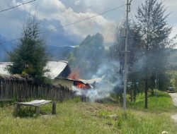 KKB Bakar Rumah Warga dan Terlibat Kontak Tembak dengan Aparat di Kabupaten Puncak, Papua Tengah