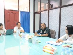 Anggota DPD RI Mamberob Rumakiek dan Jajaran Bulog Sorong Bahas Ketersediaan Komoditi Pangan Jelang Puasa Ramadhan dan Idul Fitri