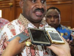 Bupati Willem Wandik Minta Pemerintah Bantu Redam Aksi Kriminal di Kabupaten Puncak