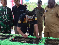 Penjabat Bupati Jayapura Triwarno Resmikan Tower BTS Tarfia: Jaga Fasilitas Publik yang Sudah Dibangun