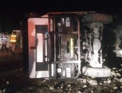 Bus PT Freeport Indonesia Alami Kecelakaan, 11 Karyawan Dilarikan ke Klinik Kuala Kencana