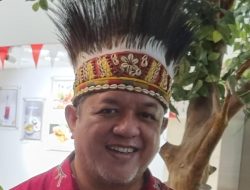 Kantor Staf Presiden: Lilly Wenda Sukses Tunaikan Tugasnya Sebagai Pembawa Bendera di Istana