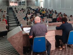 Pengamat Politik Australia Prof Greg Poulgrain Sebut Papua Menyimpan Banyak Masalah Dibanding yang Terlihat