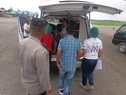 Korban Penembakan Sipil Bersenjata di Distrik Ilaga Tiba di Bandara Mozes Kilangin Timika