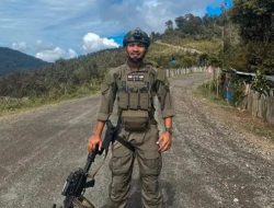 Jenazah Brimob Polda NTT yang Tewas di Papua Diterima Secara Adat Setiba di Pulau Flores