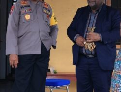Kapolda Papua Mathius Fakhiri dan Presiden GIDI Dorman Wandikbo Pantau Pemulangan Massa Pelayat Almarhum Lukas Enembe