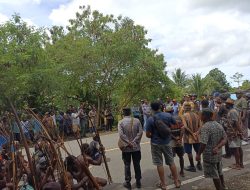 Buntut Istri Tikam Suami Hingga Tewas, Dua Kelompok Warga di Nabire Terlibat Saling Serang