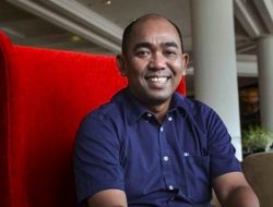 Mantan Wakil Direktur Utama PT Freeport Indonesia Orias Petrus Moedak Masuk Bursa Pilgub 2024