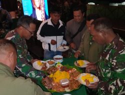 Syukuran Kenaikan Pangkat Perwira Seksi Logistik Kodim Deiyai Mayor HAR Inf Suyadi