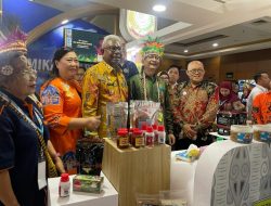 Bupati John Rettob Kenalkan UMKM Mimika Pada Puncak Hari UMKM Nasional dari Kawasan Rasuna Said Jakarta