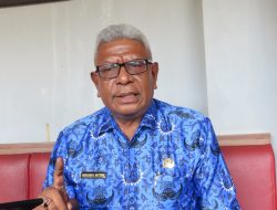 Bupati Mimika John Rettob Perintahkan Sekda Bentuk Tim Khusus: SK Tenaga Kesehatan Segera Dibagikan