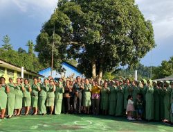 Pembina dan Ketua Gelar Pertemuan Bersama Anggota Persit KCK Cabang XXXII Kodim 1703/Deiyai