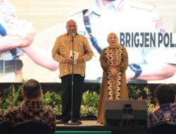 Pesan Komjen Pol Mathius Derek Fakhiri Saat Berlangsung Malam Kenal dan Pamit Kapolda Papua