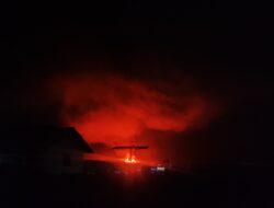 Kelompok Organisasi Papua Merdeka Bakar Gedung SMP Agandugume di Kabupaten Puncak