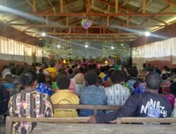 Ratusan Anggota Jemaat Kingmi di Paniai Gelar Ibadah HUT ke-63 Gereja Kingmi di Tanah Papua
