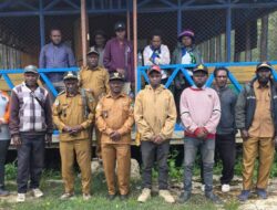 Sekretaris Dinas PMK Paniai John Edison Nawipa Lakukan Monitoring di Distrik Topiyai dan Wegebino