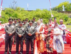 Pangdam Rudi Puruwito Didampingi Ketua KCK Daerah Cenderawasih Ny Agustin Hadiri HUT ke-80 RI
