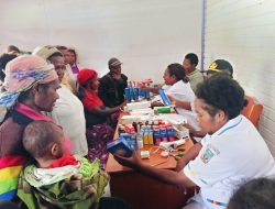 Tim Medis Puskesmas Bukapa Gelar Berbagai Kegiatan Pelayanan Kesehatan Gratis di Distrik Kamuu