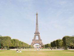 Cerpen: Paris, Fashion dan Duda Keparat Karya Fanny J Poyk