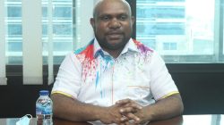 Tokoh Muda Yakobus Dumupa Desak Pemerintah Hentikan Kekerasan di Papua dan Gelar Dialog Damai