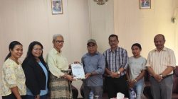 Yayasan Barakat Serahkan Naskah Akademik Perda Inisiatif Muro dan Kearifan Lokal Kepada DPRD NTT