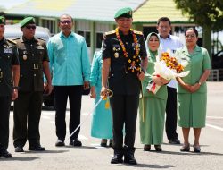 Pangdam Cenderawasih Mayjen TNI Amrin Ibrahim Disambut Tradisi Penerimaan Setiba di Jayapura