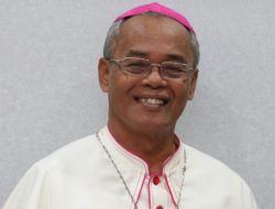 Uskup Agats Mgr Aloysius Murwito OFM Terbitkan Surat Penundaan Festival Asmat Pokman 2025