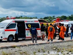 Empat Jenazah Helikopter Naas yang Jatuh di Distrik Jila, Mimika Diterbangkan ke Kampung Halamannya